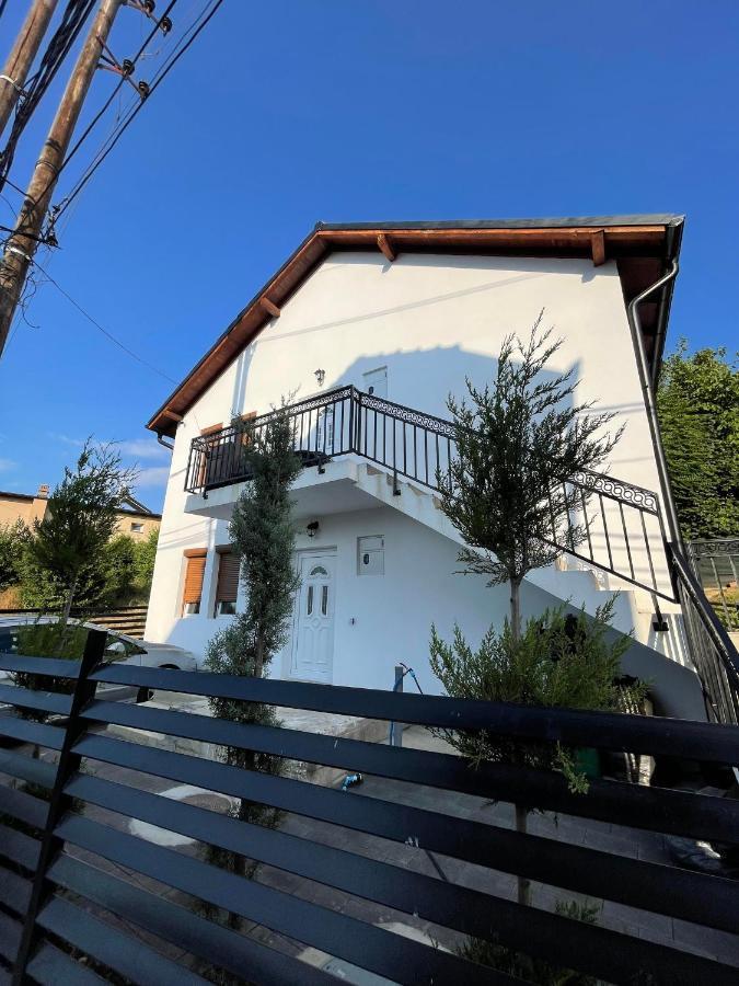Rock Hostel Prisztina Zewnętrze zdjęcie